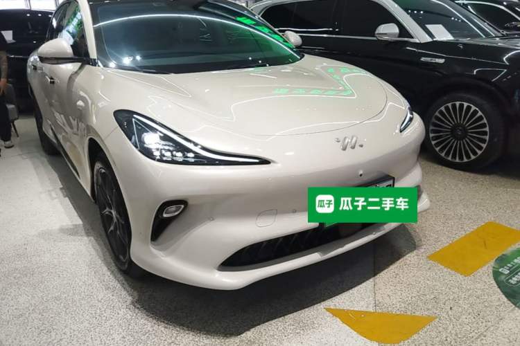 Used IM LS6 2025 Long-Range Lingxi Smart Enjoyment Edition Front Right 45 Deg