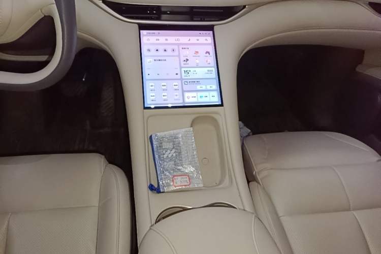 Used IM LS6 2025 Lingli Intelligent Driving Theater Edition Gear Lever