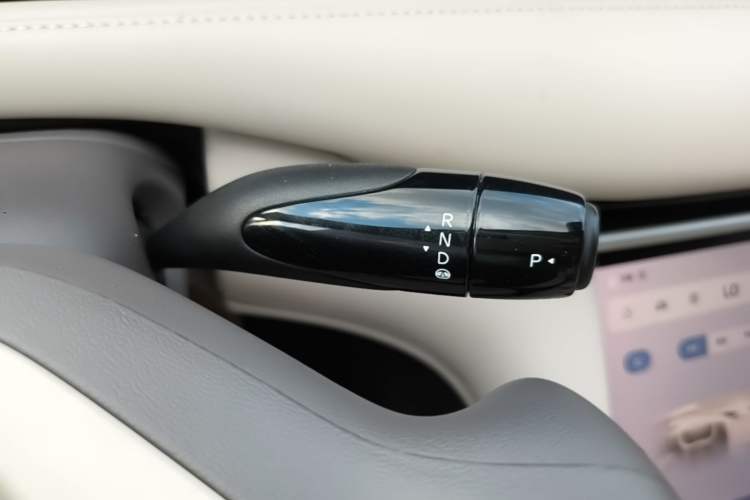 Used IM LS6 2025 Lingxi Intelligent Driving Edition Gear Lever