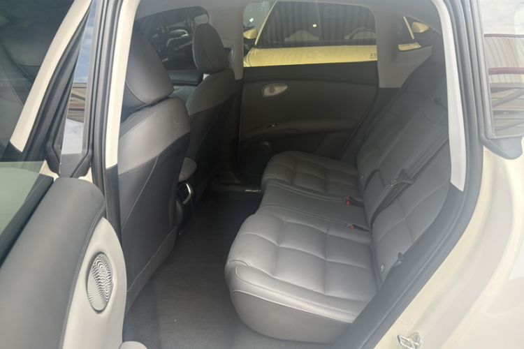 Used IM LS6 2025 Long-Range Lingxi Smart Enjoyment Edition Interior 3