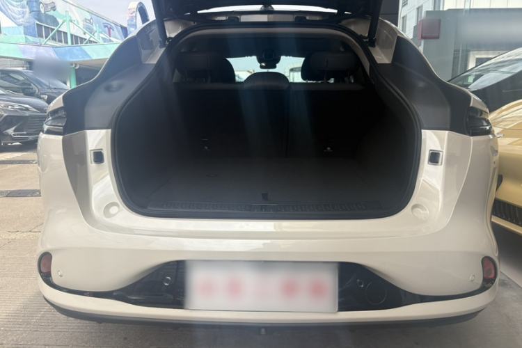 Used IM LS6 2025 Long-Range Lingxi Smart Enjoyment Edition Interior 4