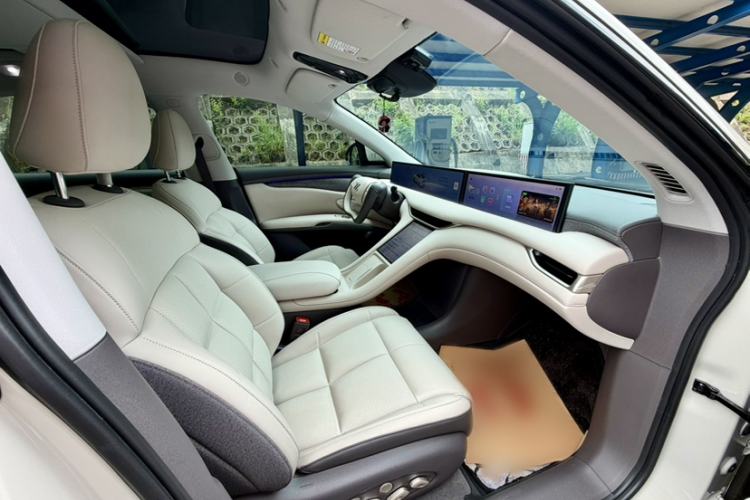 Used IM LS6 2025 Long-Range Lingxi Smart Enjoyment Edition Interior 6