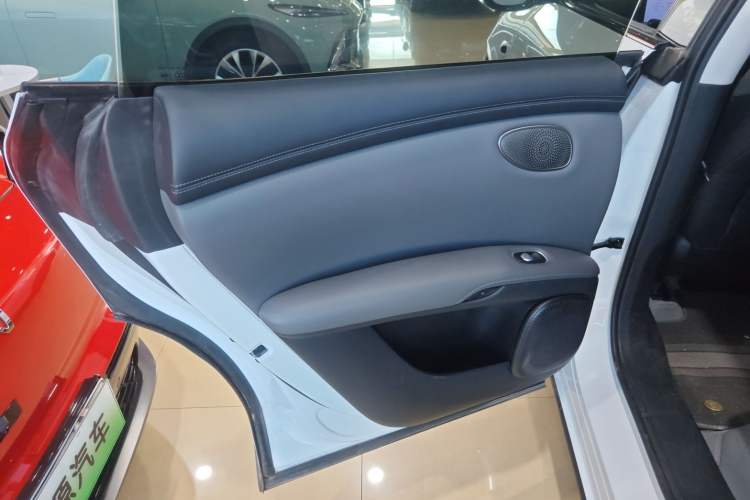 Used IM LS6 2025 Long-Range Lingxi Intelligent Driving Edition Interior 8