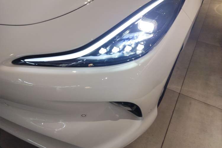 Used IM LS6 2025 Lingxi Intelligent Driving Edition Left Front Headlight