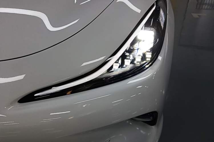 Used IM LS6 2025 Lingli Intelligent Driving Theater Edition Left Front Headlight