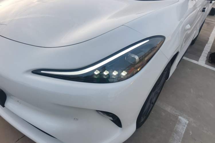 Used IM LS6 2025 Lingxi Intelligent Driving Edition Left Front Headlight