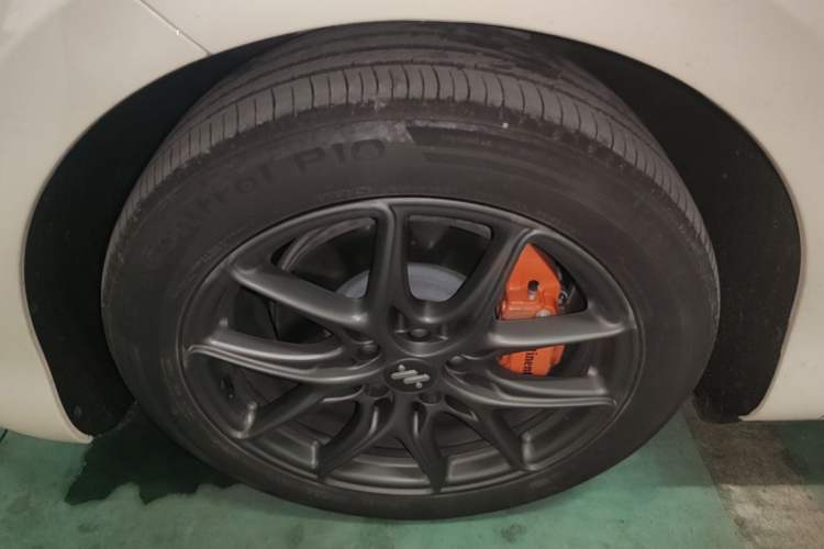 Used IM LS6 2025 Lingxi Intelligent Driving Edition Left Front Wheel Hub