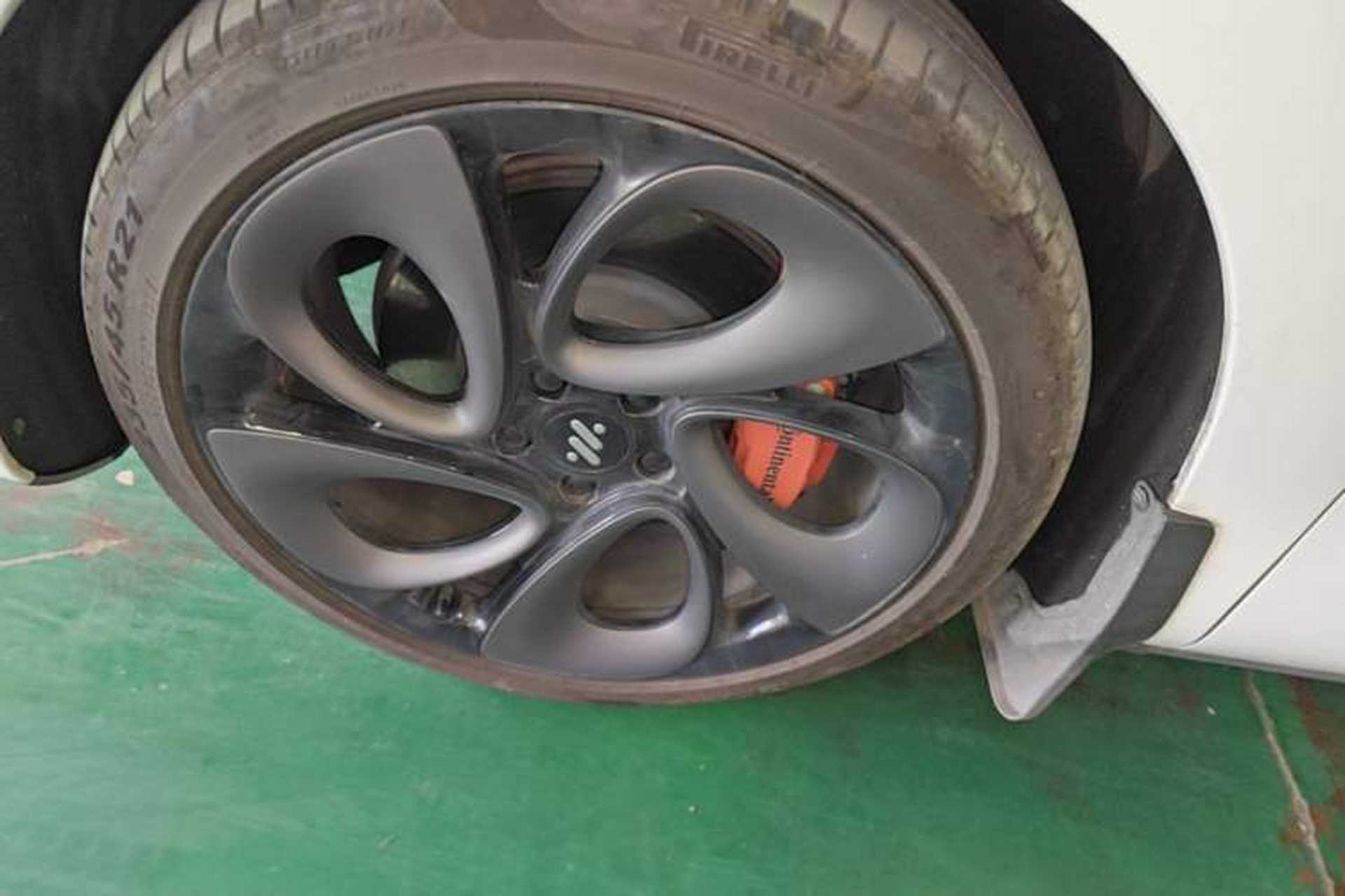 Used IM LS6 2025 Ultra-Powerful Lingxi Intelligent Enjoyment Edition Left Front Wheel Hub
