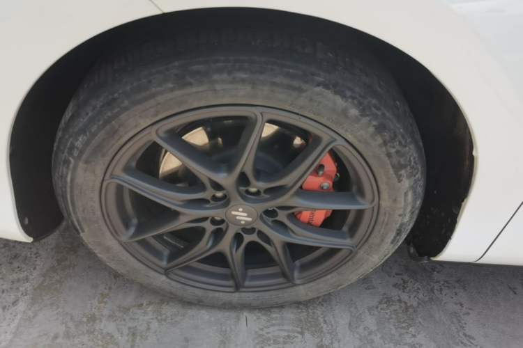 Used IM LS6 2025 Lingxi Intelligent Driving Edition Left Front Wheel Hub