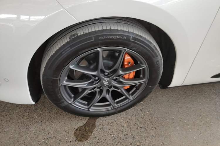 Used IM LS6 2025 Lingxi Intelligent Driving Edition Left Front Wheel Hub