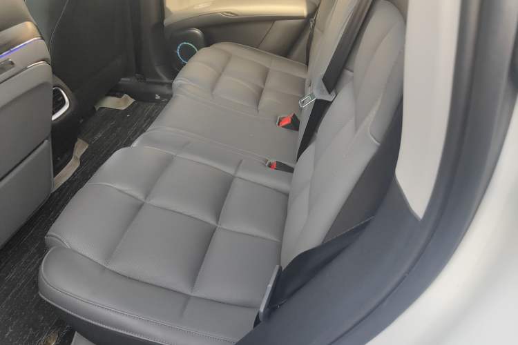 Used IM LS6 2025 Lingxi Intelligent Driving Edition Left Rear Seat