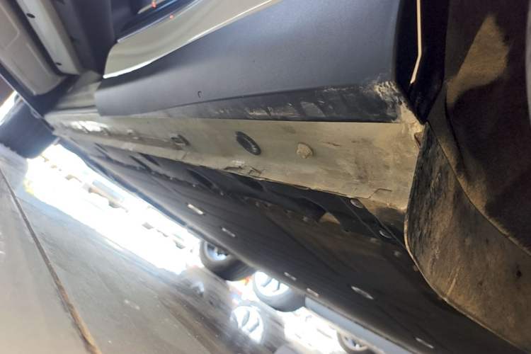 Used IM LS6 2025 Lingxi Intelligent Driving Edition Left Side Sill