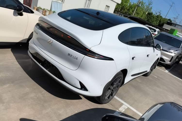 Used IM LS6 2025 Lingxi Intelligent Driving Edition Rear Right 45 Deg