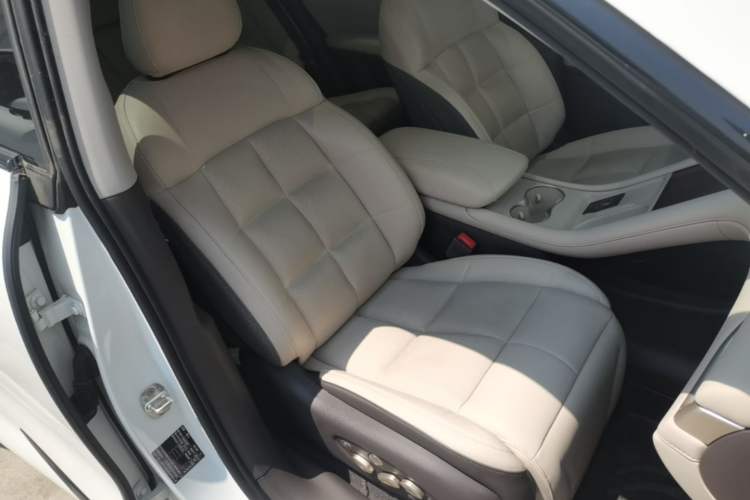 Used IM LS6 2025 Lingxi Intelligent Driving Edition Right Front Seat