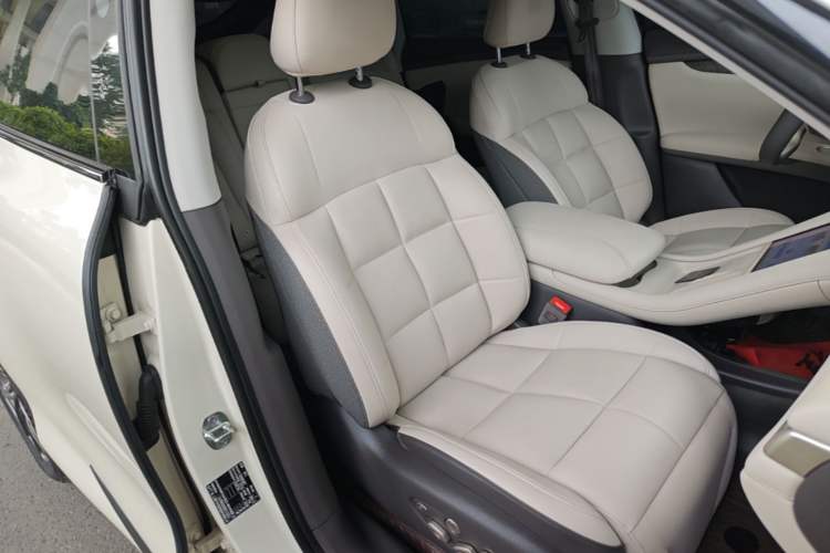 Used IM LS6 2025 Lingxi Intelligent Driving Edition Right Front Seat