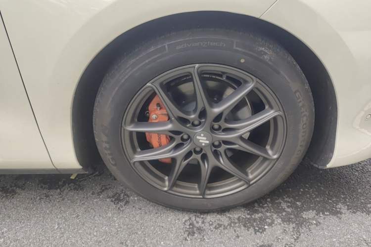 Used IM LS6 2025 Long-Range Lingxi Smart Enjoyment Edition Right Front Wheel Hub