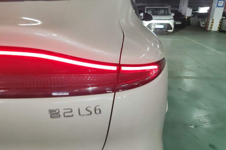 Used IM LS6 2025 Lingxi Intelligent Driving Edition Right Rear Taillight