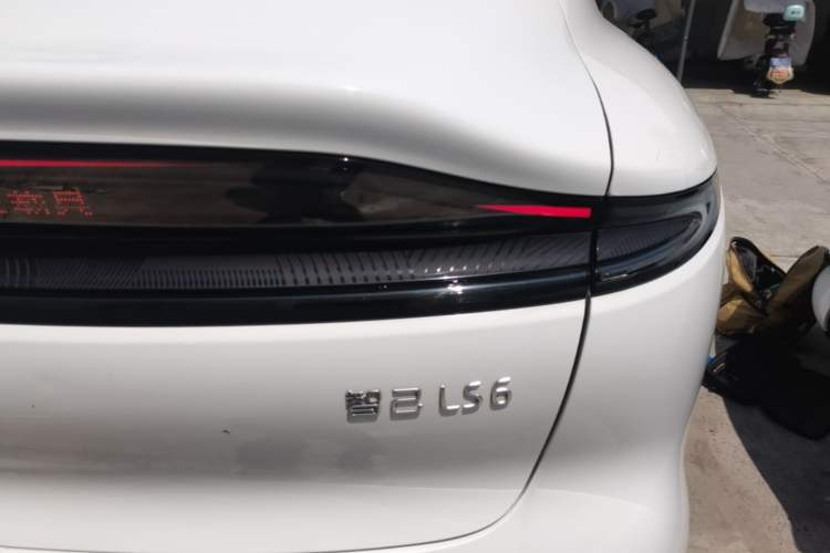 Used IM LS6 2025 Lingxi Intelligent Driving Edition Right Rear Taillight
