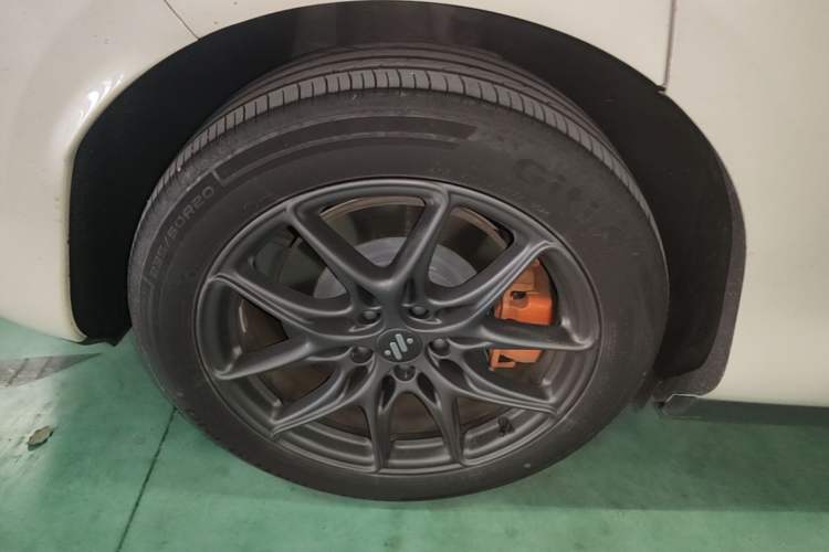 Used IM LS6 2025 Lingxi Intelligent Driving Edition Right Rear Wheel Hub
