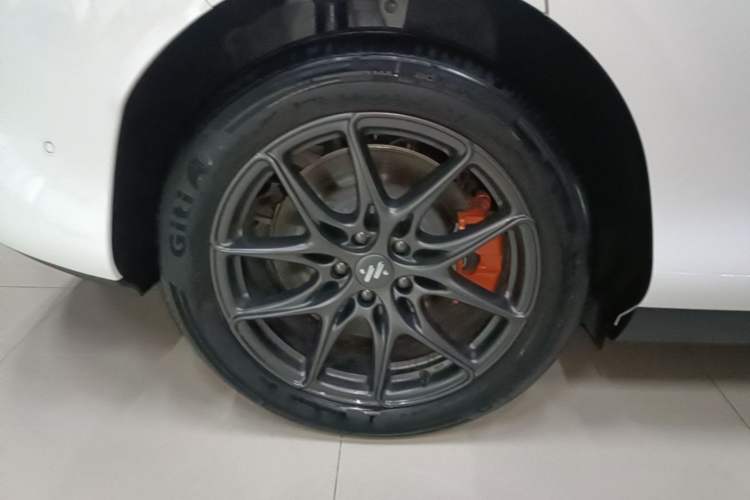 Used IM LS6 2025 Lingxi Intelligent Driving Edition Right Rear Wheel Hub