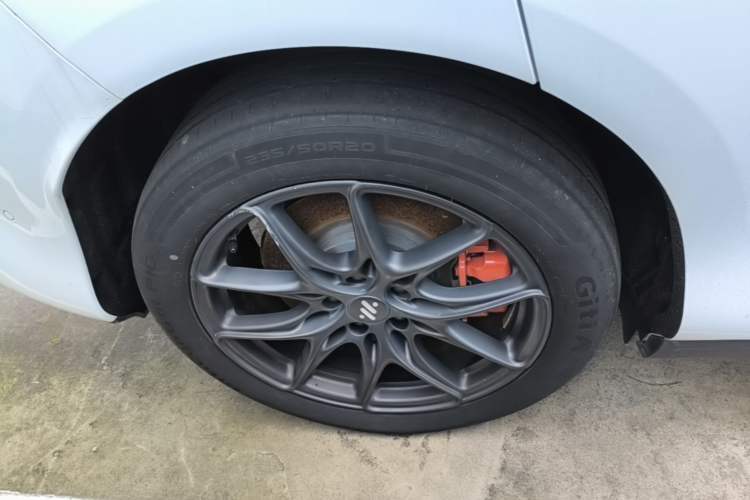 Used IM LS6 2025 Lingxi Intelligent Driving Edition Right Rear Wheel Hub