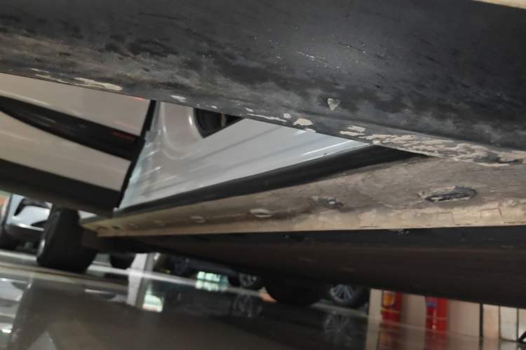 Used IM LS6 2025 Lingxi Intelligent Driving Edition Right Side Sill
