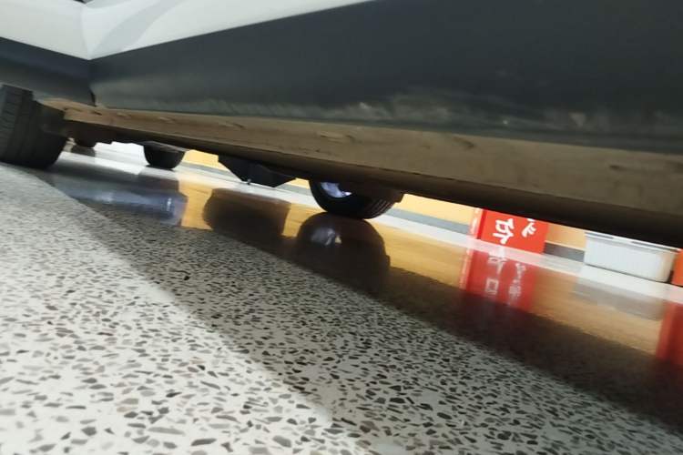 Used IM LS6 2025 Lingxi Intelligent Driving Edition Right Side Sill