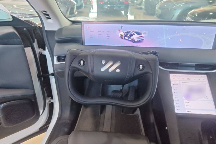 Used IM LS6 2025 Long-Range Lingxi Intelligent Driving Edition Steering Wheel