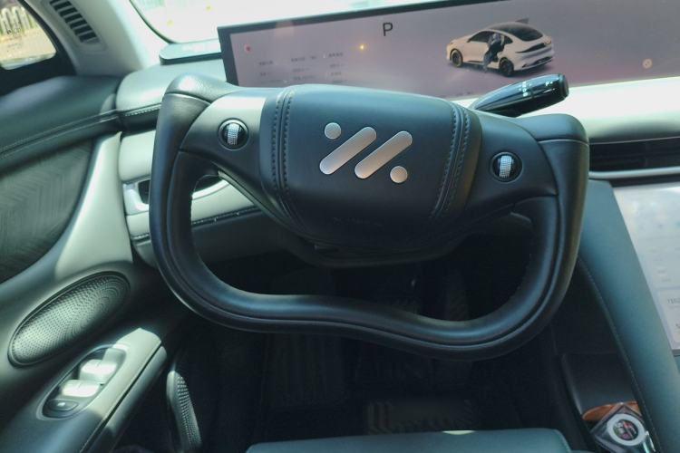 Used IM LS6 2025 Lingxi Intelligent Driving Edition Steering Wheel