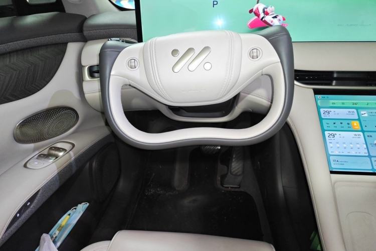 Used IM LS6 2025 Ultra-Powerful Lingxi Intelligent Enjoyment Edition Steering Wheel