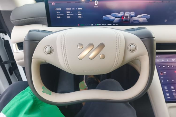 Used IM LS6 2025 Lingxi Intelligent Driving Edition Steering Wheel