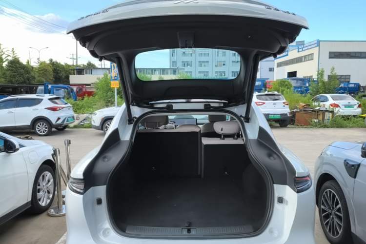 Used IM LS6 2025 Lingxi Intelligent Driving Edition Trunk