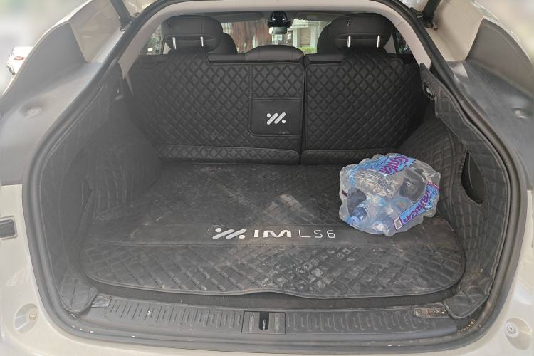Used IM LS6 2025 Lingxi Intelligent Driving Edition Trunk