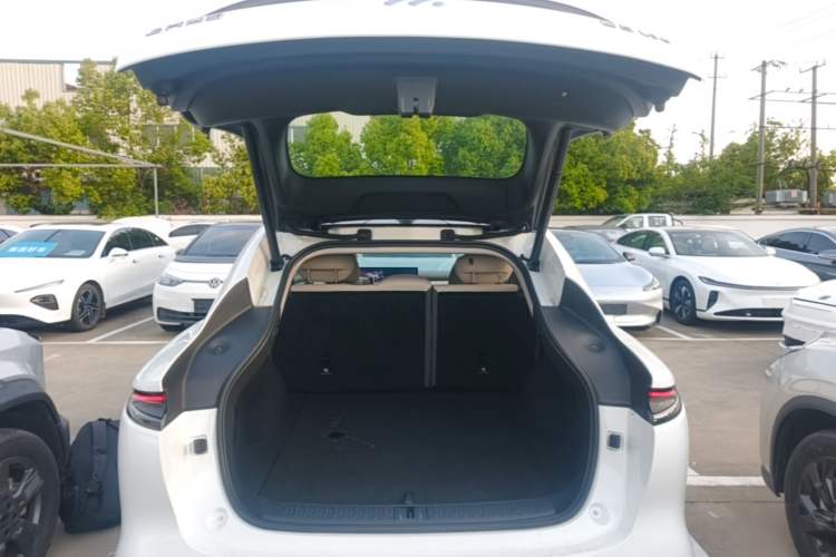 Used IM LS6 2025 Lingxi Intelligent Driving Edition Trunk
