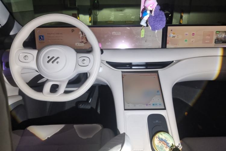 Used IM LS6 2025 Long-Range Lingxi Smart Enjoyment Edition Center Console