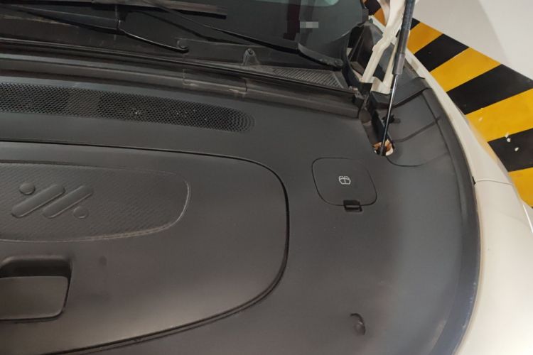 Used IM LS6 2025 Lingxi Intelligent Driving Edition Engine Bay Left