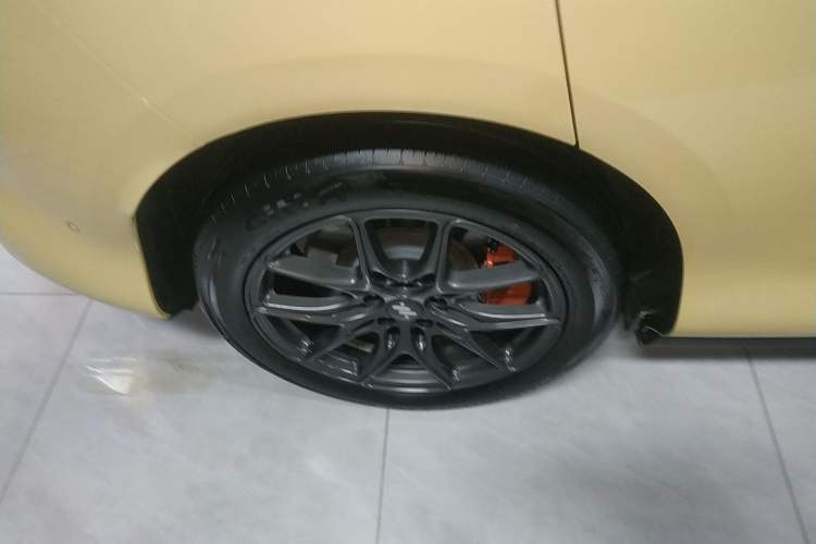 Used IM LS6 2025 Long-Range Lingxi Intelligent Driving Edition Right Rear Wheel Hub