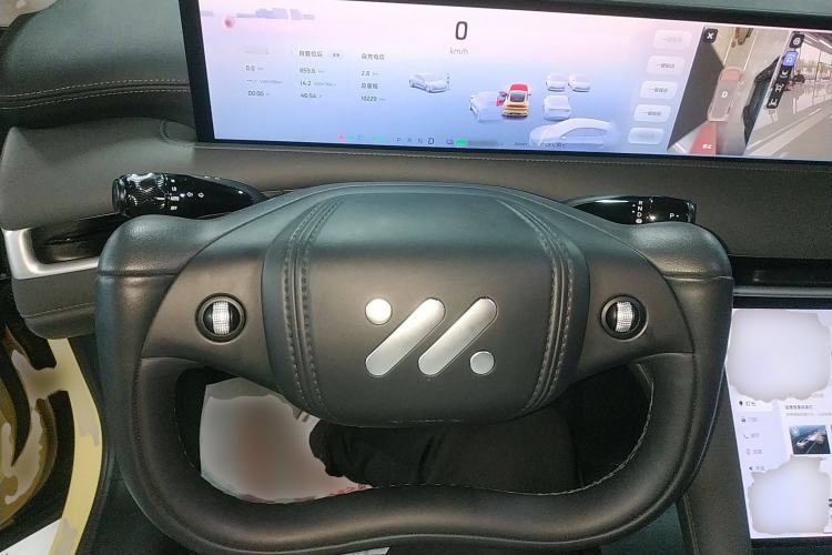 Used IM LS6 2025 Long-Range Lingxi Intelligent Driving Edition Steering Wheel