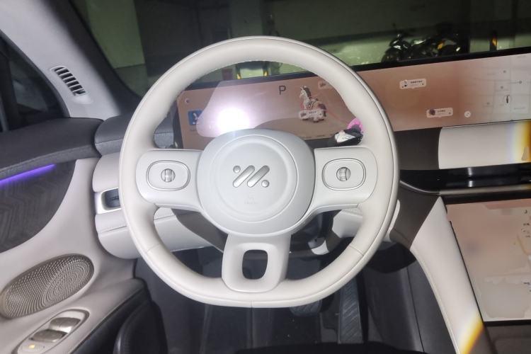 Used IM LS6 2025 Long-Range Lingxi Smart Enjoyment Edition Steering Wheel