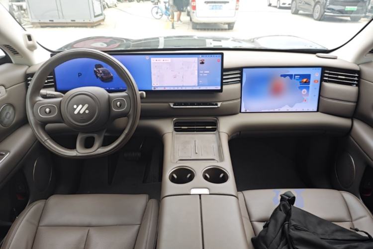 Used IM LS6 2026 Model Range-Extending 66 Max+ Center Console