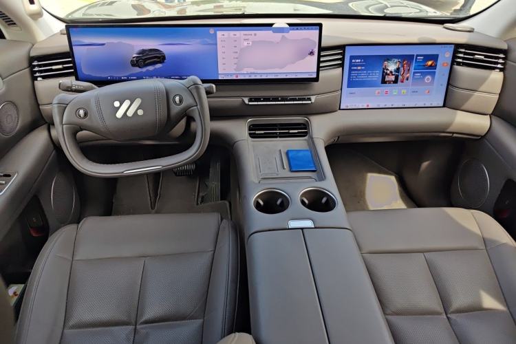 Used IM LS6 2026 Model Range-Extending 66 Max+ Center Console