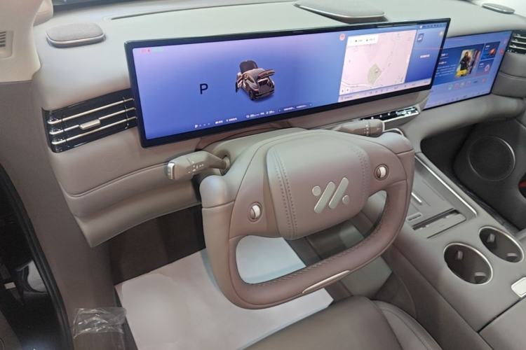 Used IM LS6 2026 Model Range-Extending 66 Max+ Center Console