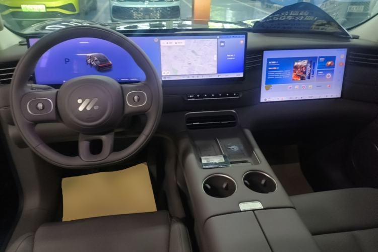 Used IM LS6 2026 Model Range-Extending 66 Max+ Center Console