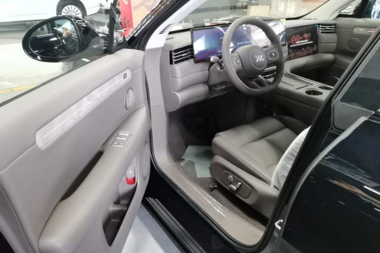 Used IM LS6 2026 Model Range-Extending 66 Max Driver Seat