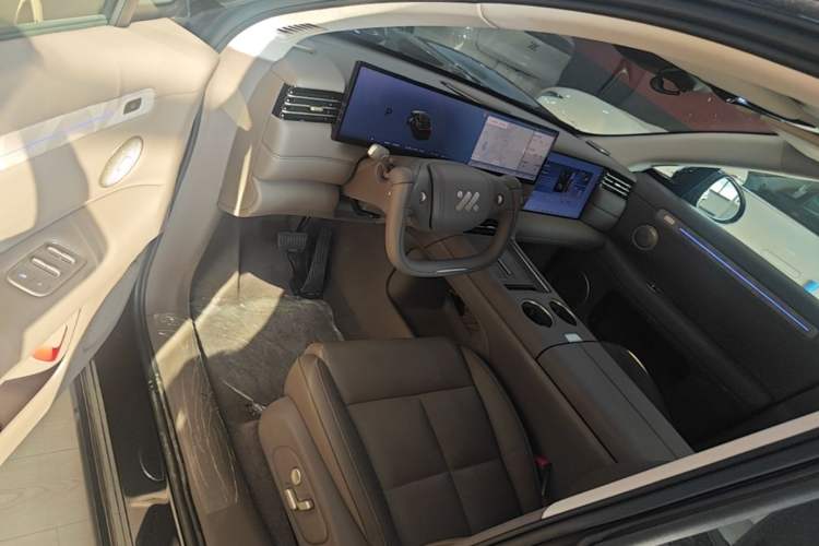 Used IM LS6 2026 Model Range-Extending 66 Max+ Driver Seat