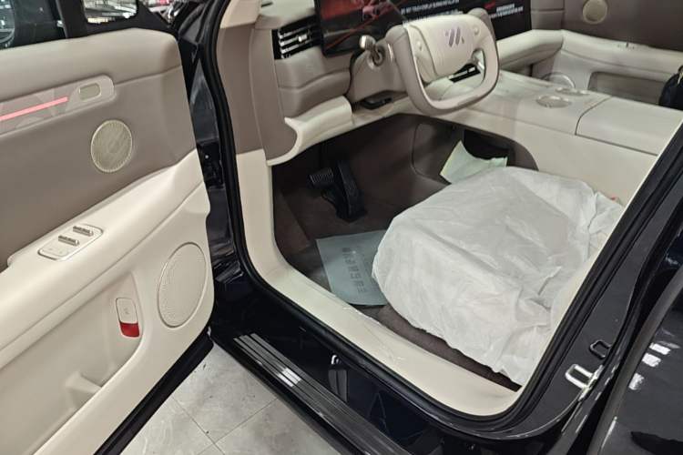Used IM LS6 2026 Model Range-Extending 66 Max Driver Seat