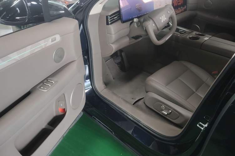 Used IM LS6 2026 Model Range-Extending 66 Max+ Driver Seat