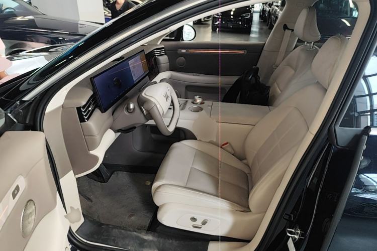 Used IM LS6 2026 Model Range-Extending 66 Max+ Driver Seat