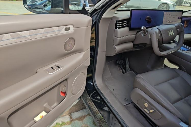 Used IM LS6 2026 Model Range-Extending 66 Max+ Driver Seat