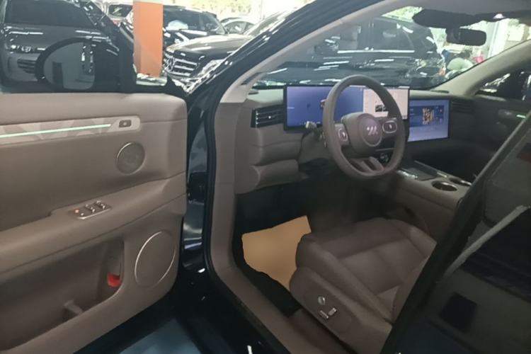 Used IM LS6 2026 Model Range-Extending 66 Max+ Driver Seat
